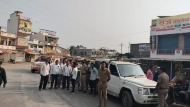 Photo of डॉ. बाबासाहेब आंबेडकर पुतळ्याच्या विटंबनेप्रकरणी जळगाव जामोद तणावग्रस्त; सोनाळा गाव कडकडीत बंद